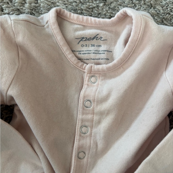 Pehr light pink long sleeve onesie for baby, size 0-3 months - Picture 2 of 2